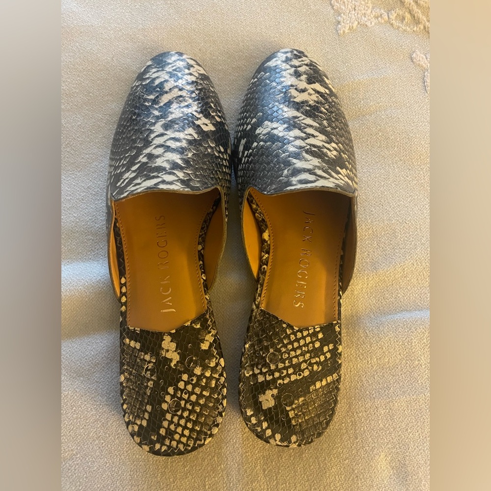 Jack Rogers Delaney snake print mule. New condition in box womens size 9M